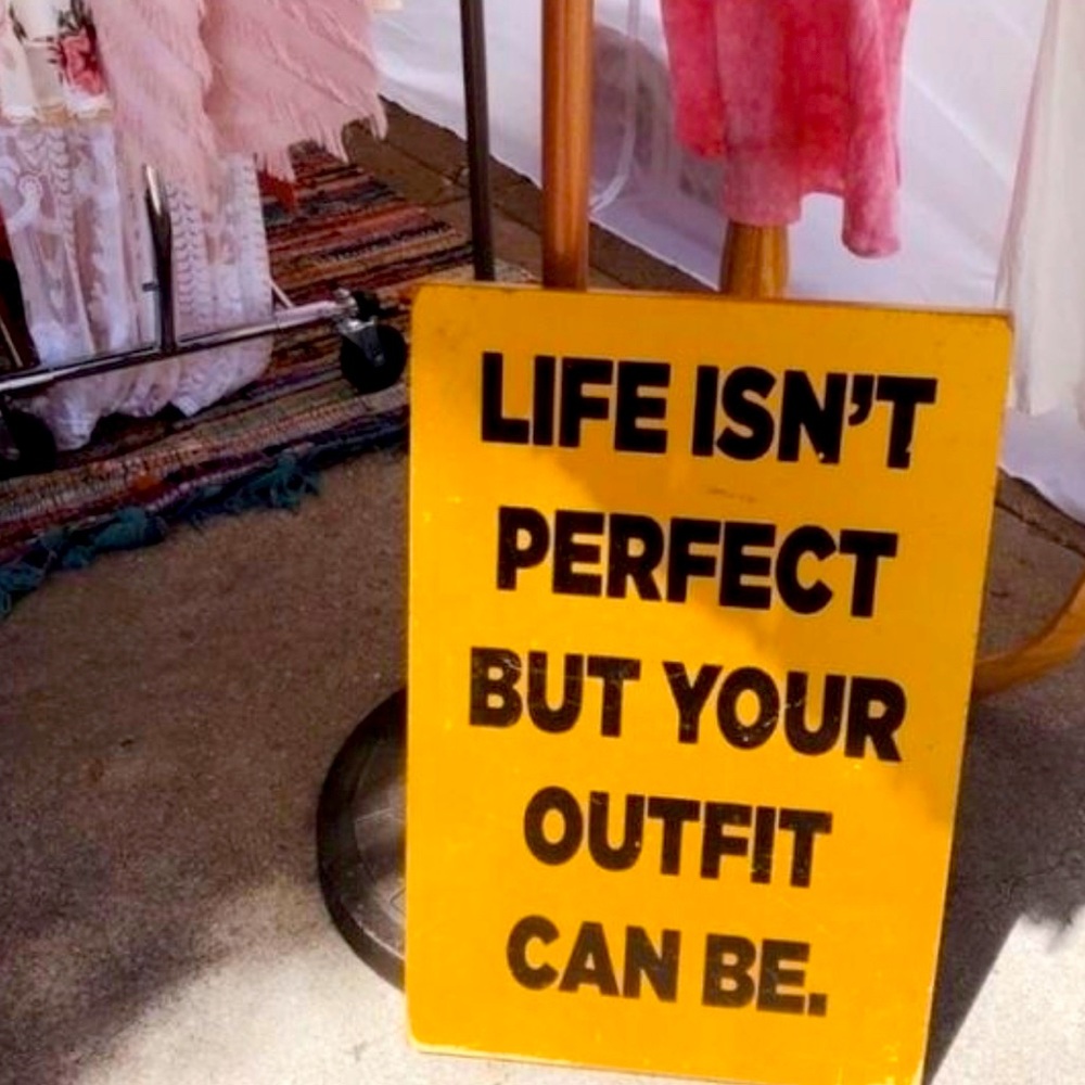 Facts ✨👜✨ - Picture 3 of 3